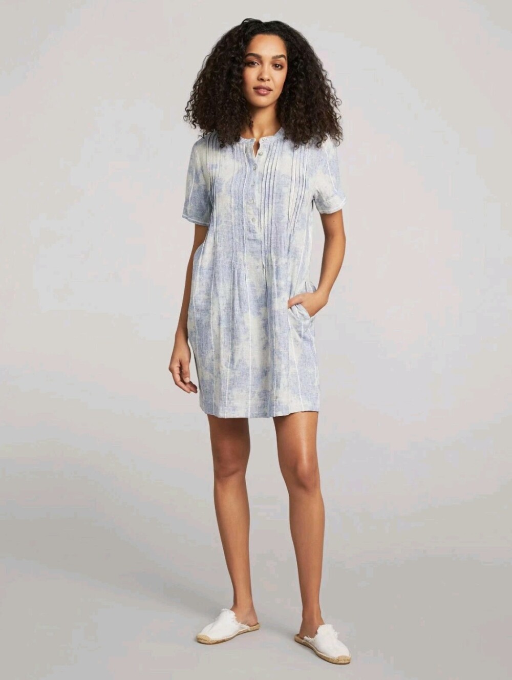 Faherty Gemina Pintuck Pleat Linen Dress in Sky